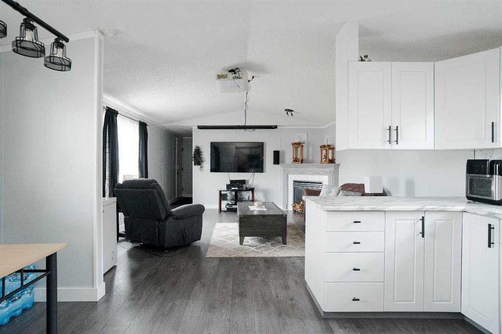 Picture of 161 Harpe Way , Fort McMurray Real Estate Listing