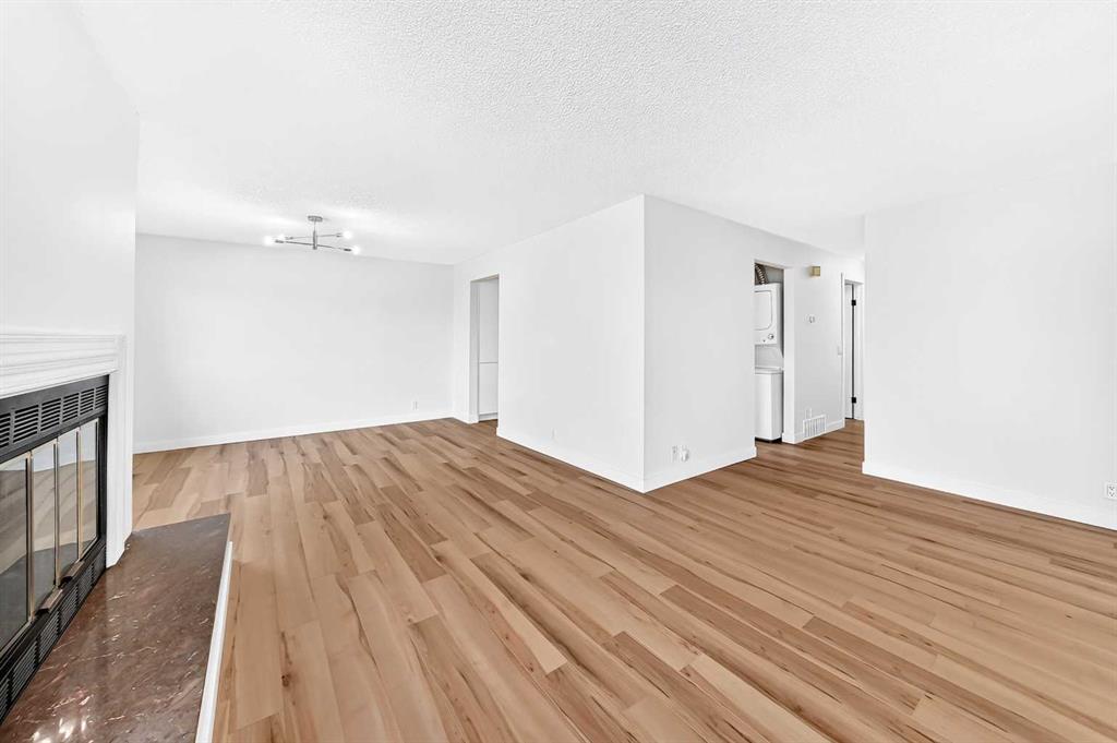 Picture of 28 Whiteram Close NE, Calgary Real Estate Listing