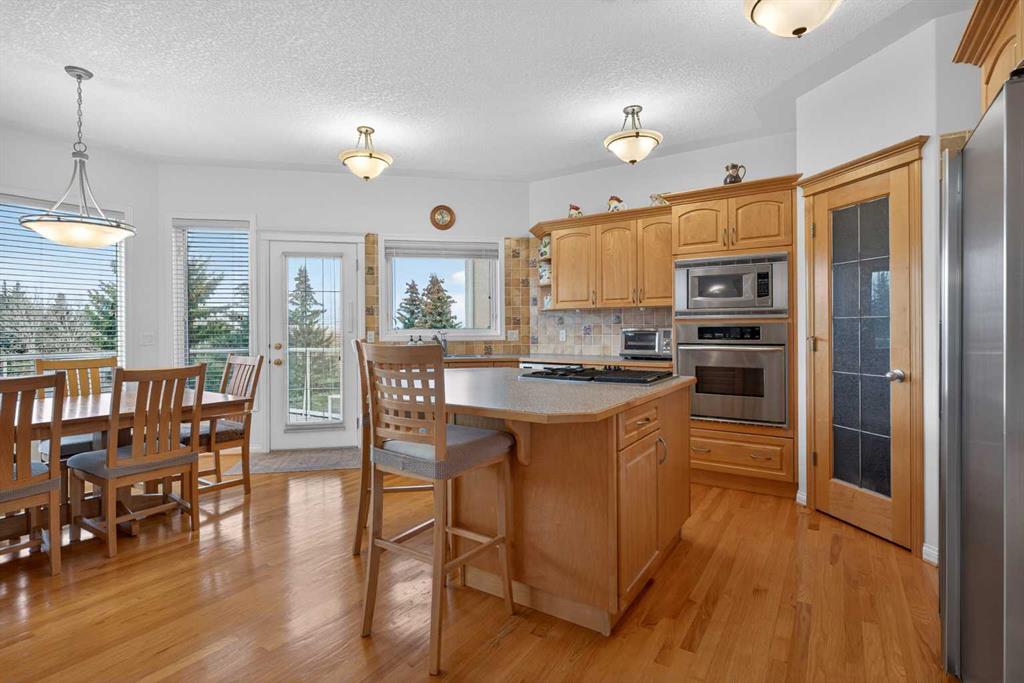 Picture of 307 Hampstead Way NW, Calgary Real Estate Listing