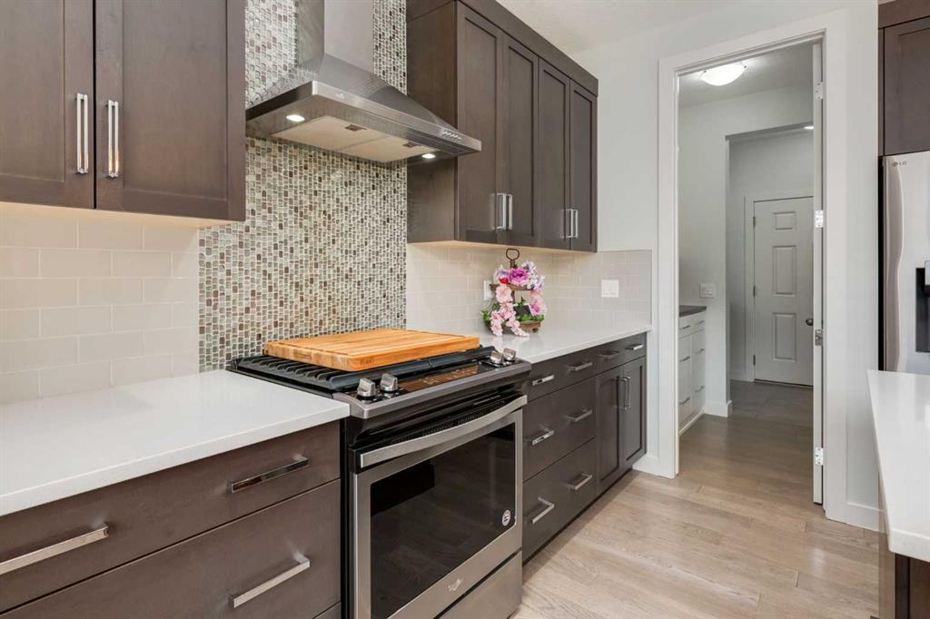 Picture of 439 Canals Boulevard SW, Airdrie Real Estate Listing