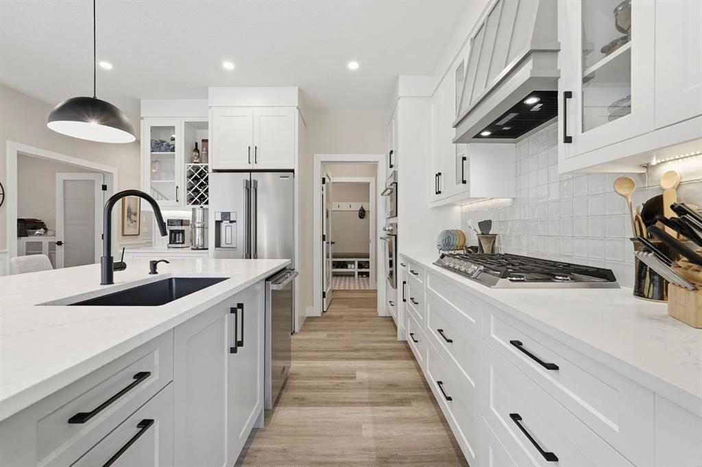 Picture of 711 Mandalay Link , Carstairs Real Estate Listing