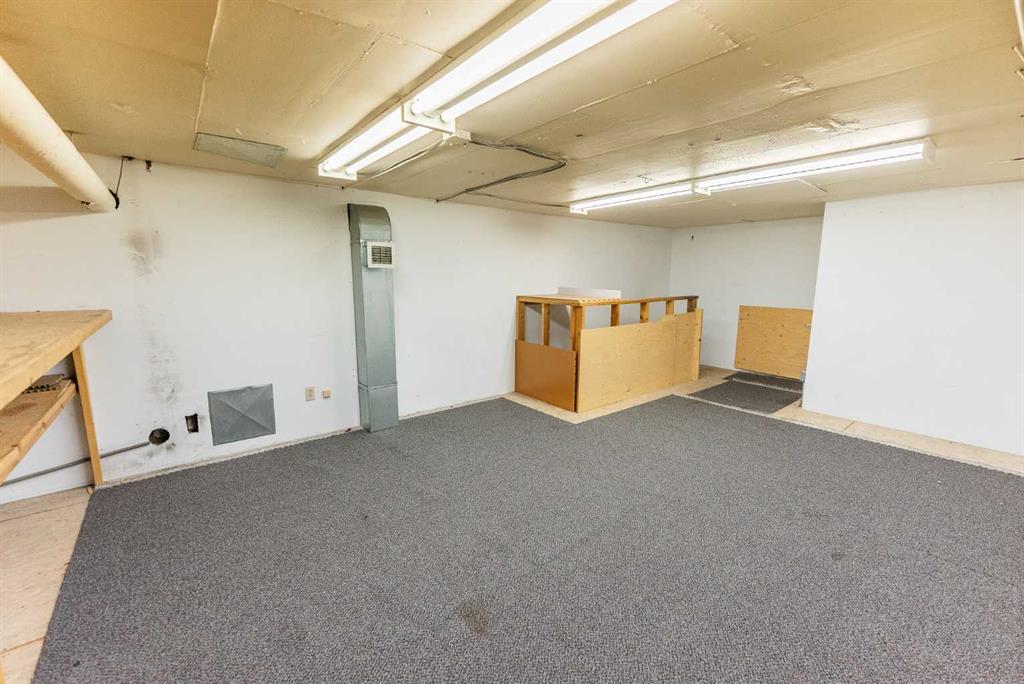 Picture of Bay 9, 4801 51 Avenue , Red Deer Real Estate Listing