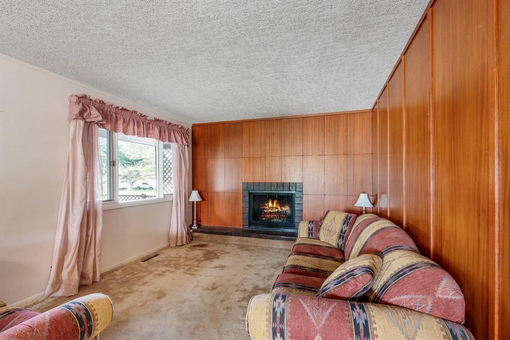 Picture of 1301 15 Avenue S, Lethbridge Real Estate Listing