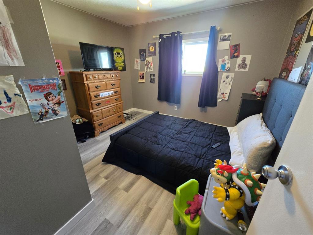 Picture of 222 McEwan Street , Granum Real Estate Listing