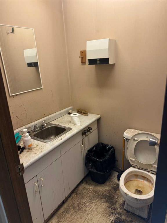 Picture of 9802 98 Street , Grande Cache Real Estate Listing