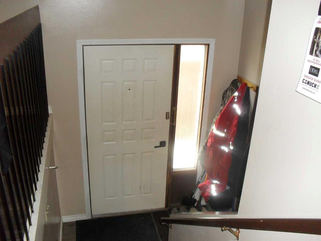 Picture of 406 3 Street NW, Manning Real Estate Listing