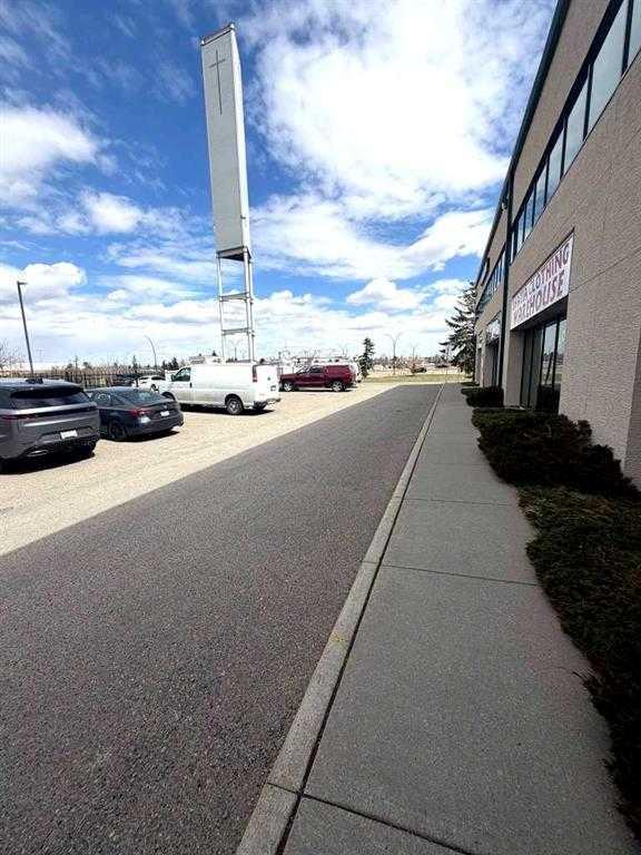 Picture of 109, 3825 34 Street NE, Calgary Real Estate Listing