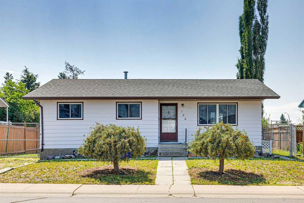 Picture of 126 Thistle Way , Strathmore Real Estate Listing