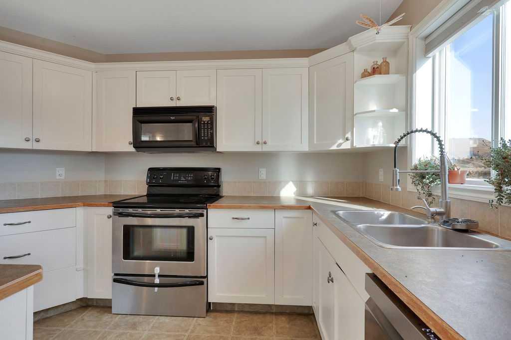 Picture of 39 Terrace Heights Drive , Lacombe Real Estate Listing