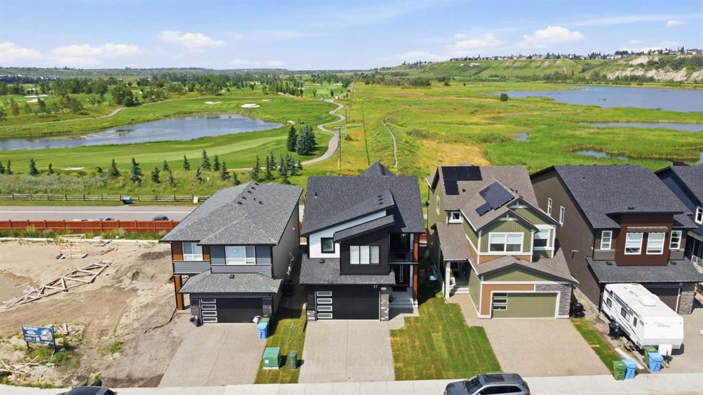 Picture of 77 Wolf Hollow Villas SE, Calgary Real Estate Listing