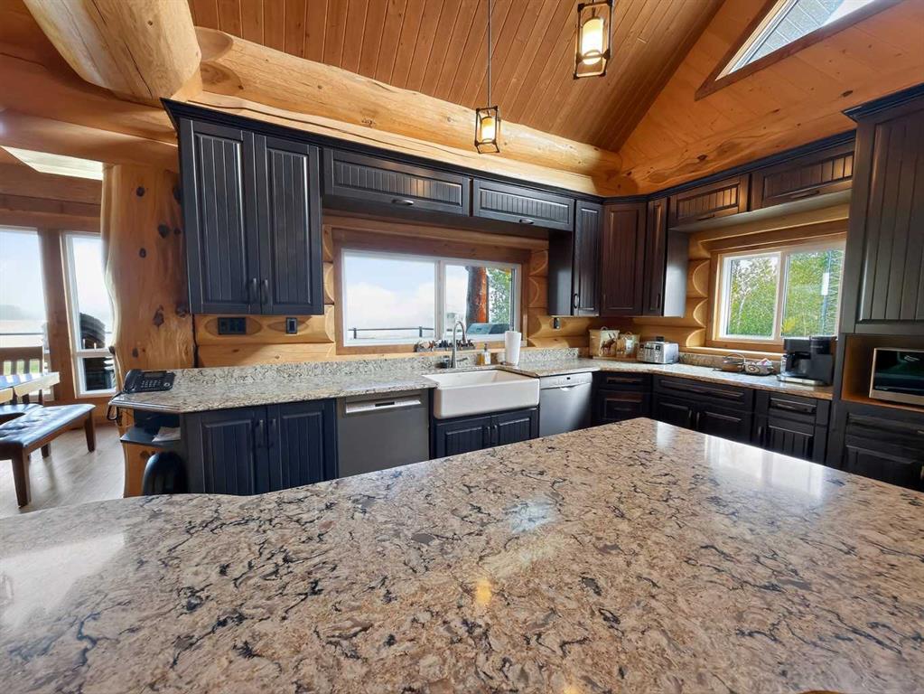 Picture of 214001 905 TWP RD  , Rural Northern Lights, County of Real Estate Listing