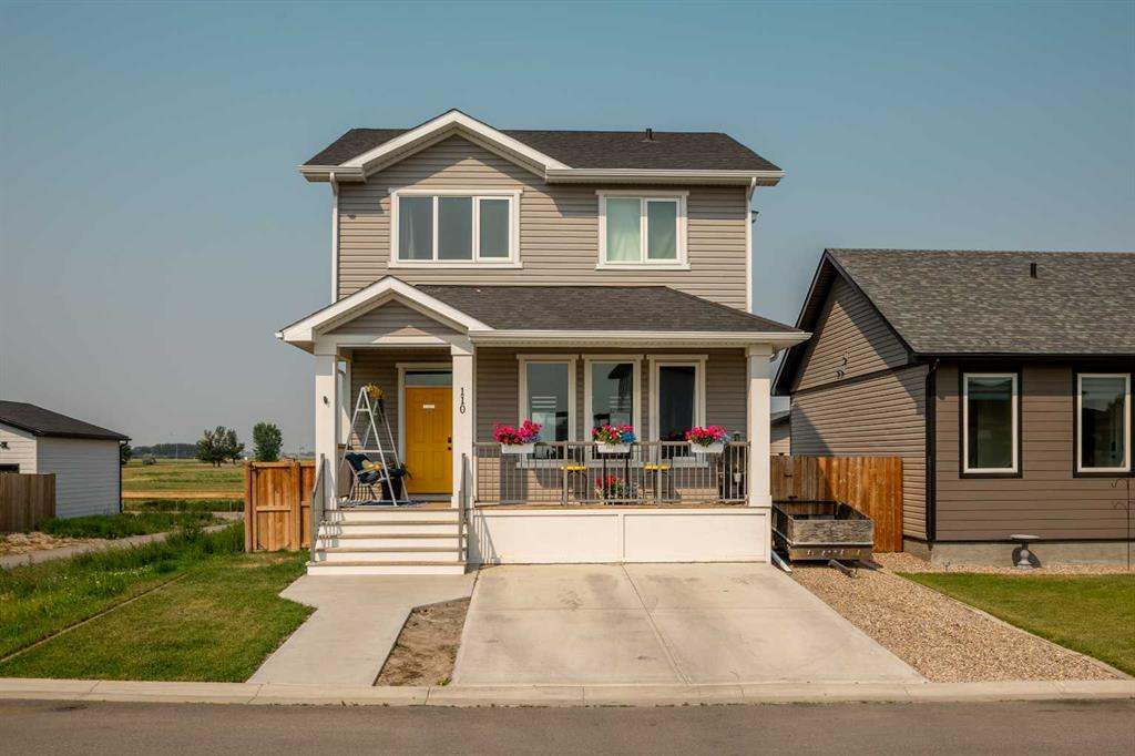 Picture of 110 Prairie Gold Street , Taber Real Estate Listing