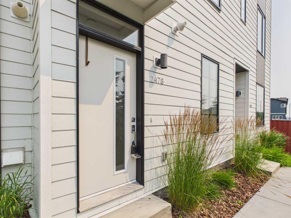 Picture of 2478 210 Avenue SE, Calgary Real Estate Listing