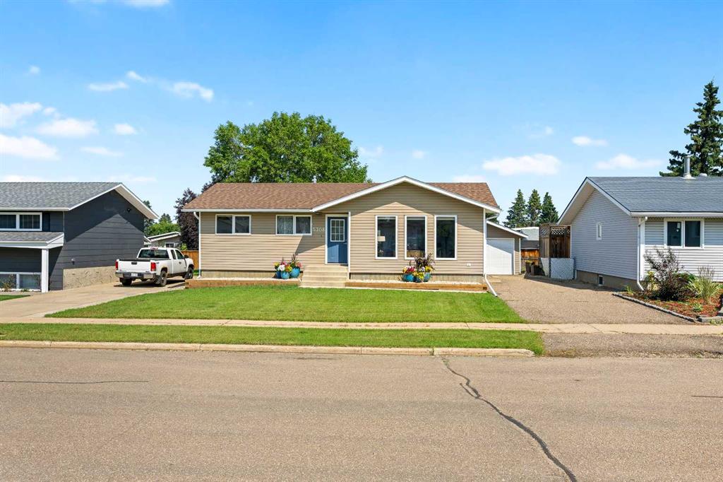 Picture of 5308 34 Street , Lloydminster Real Estate Listing