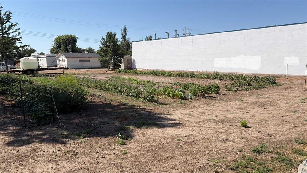 Picture of 319 2 Avenue N, Vauxhall Real Estate Listing