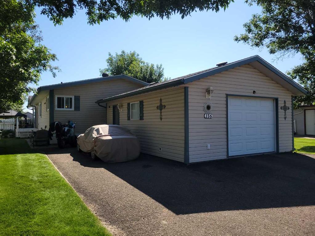 Picture of 116, 1600 Strachan  SE, Medicine Hat Real Estate Listing
