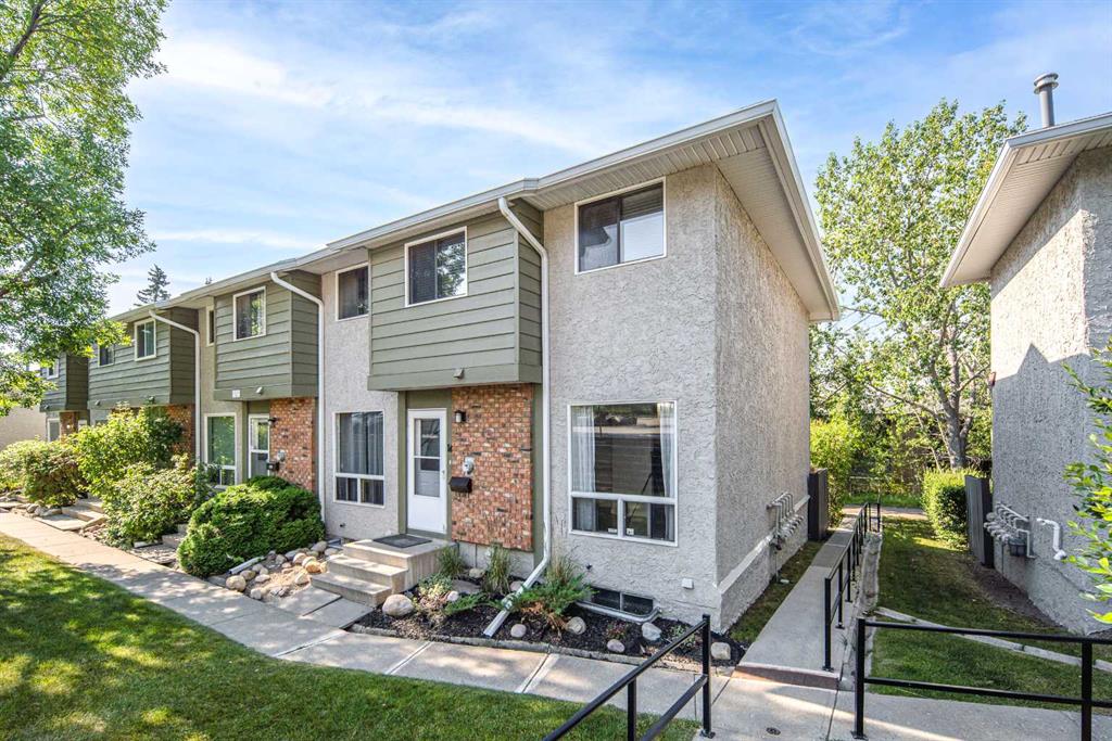 Picture of 16, 6915 Ranchview Drive NW, Calgary Real Estate Listing