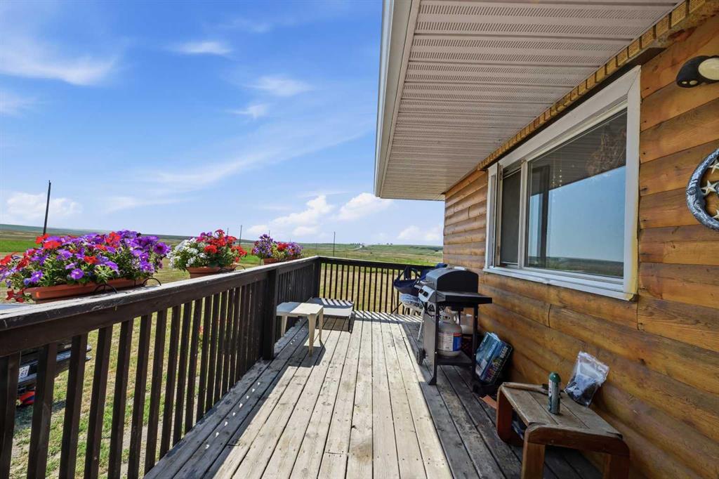 Picture of 250082 Range Road 230  , Rural Wheatland County Real Estate Listing