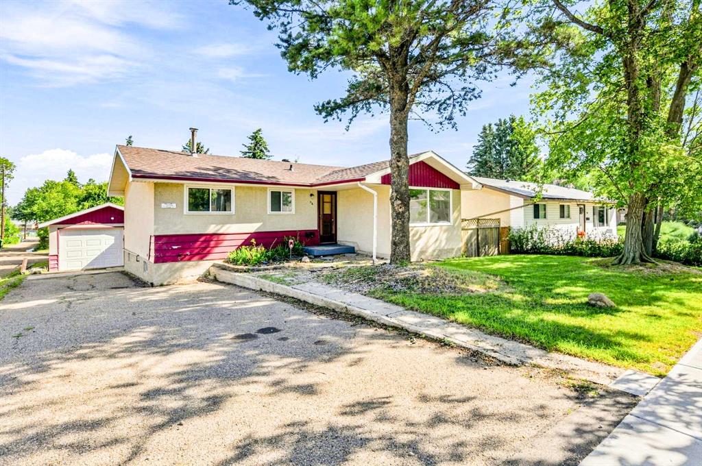 Picture of 36 Grandview Crescent , Camrose Real Estate Listing