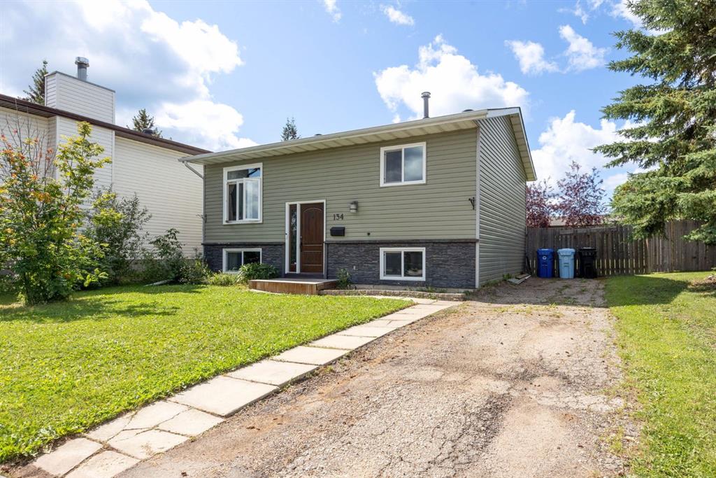Picture of 134 Farrell Bay , Fort McMurray Real Estate Listing