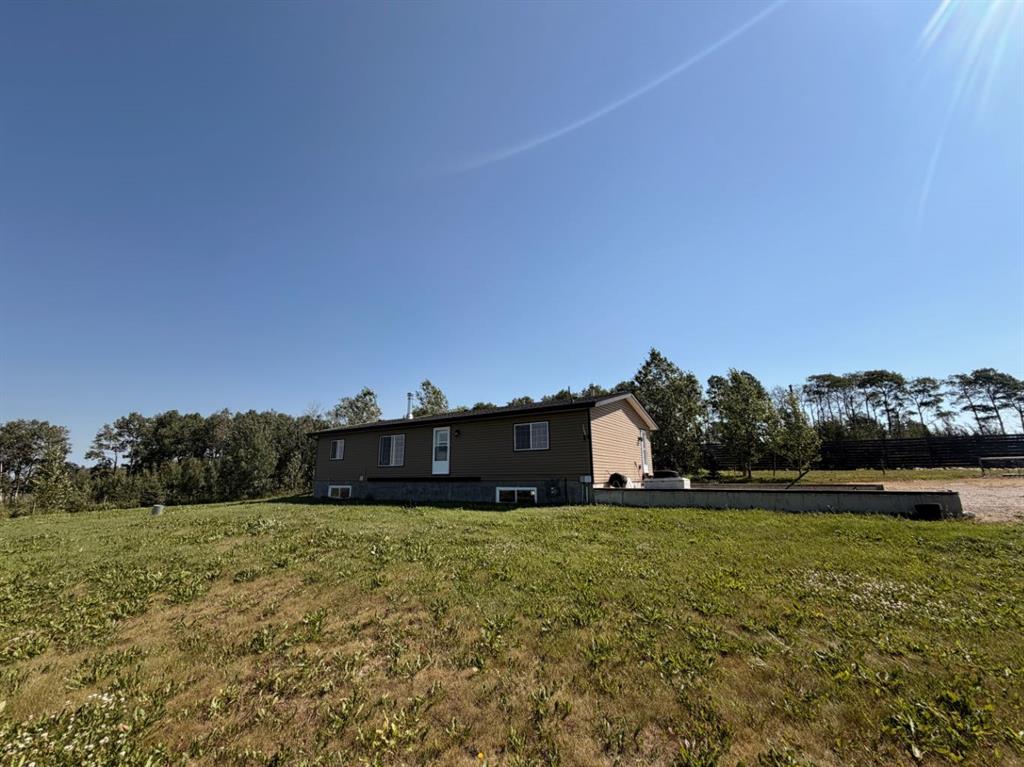 Picture of 4142 Township Road 290  , Rural Mountain View County Real Estate Listing