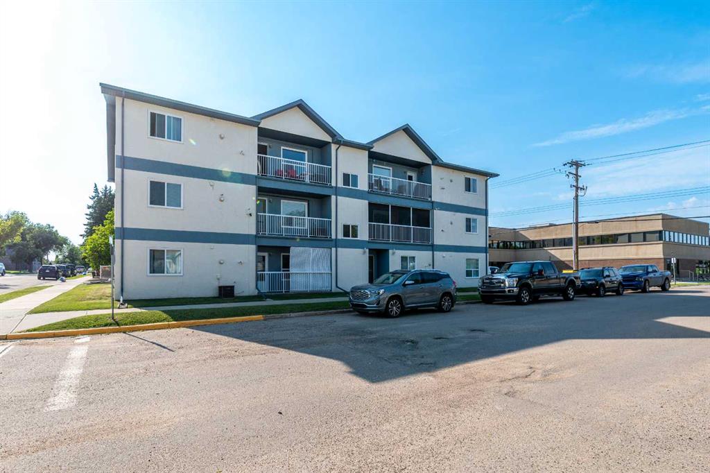 Picture of 201, 5102 47 Street , Lloydminster Real Estate Listing