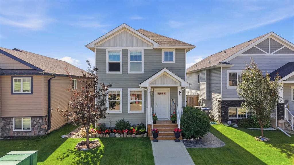 Picture of 9 Hampton Crescent , Sylvan Lake Real Estate Listing