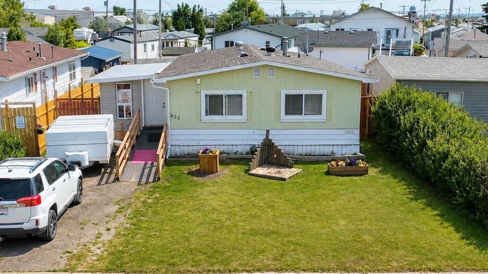 Picture of 623 5 Avenue W, Hanna Real Estate Listing