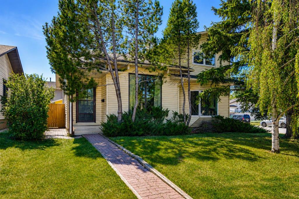 Picture of 3624 Cedarille Drive SW, Calgary Real Estate Listing