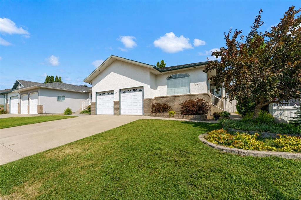 Picture of 22 Penland Way NE, Medicine Hat Real Estate Listing