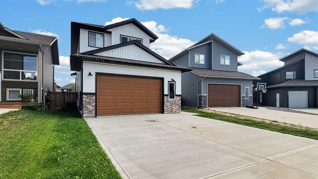Picture of 10605 114A Street , Grande Prairie Real Estate Listing