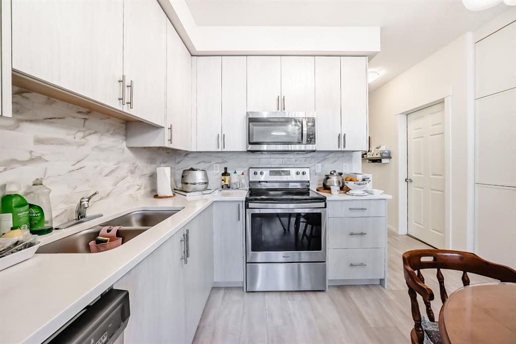 Picture of 1118, 298 Sage Meadows Park NW, Calgary Real Estate Listing