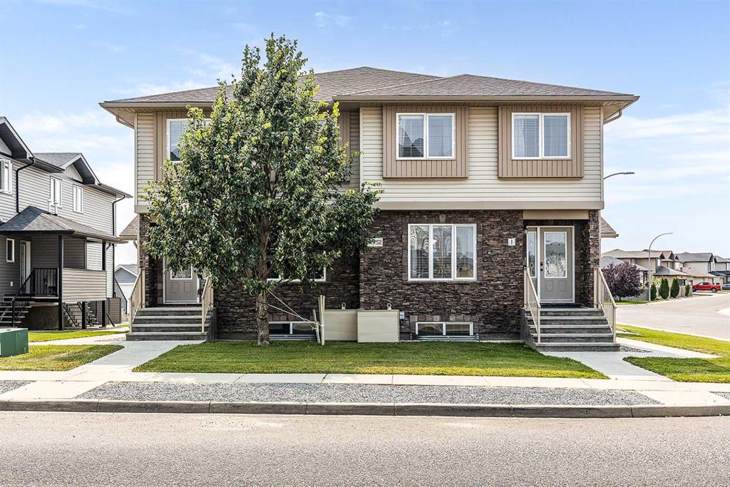 Picture of 1, 4952 Southlands Drive SE, Medicine Hat Real Estate Listing