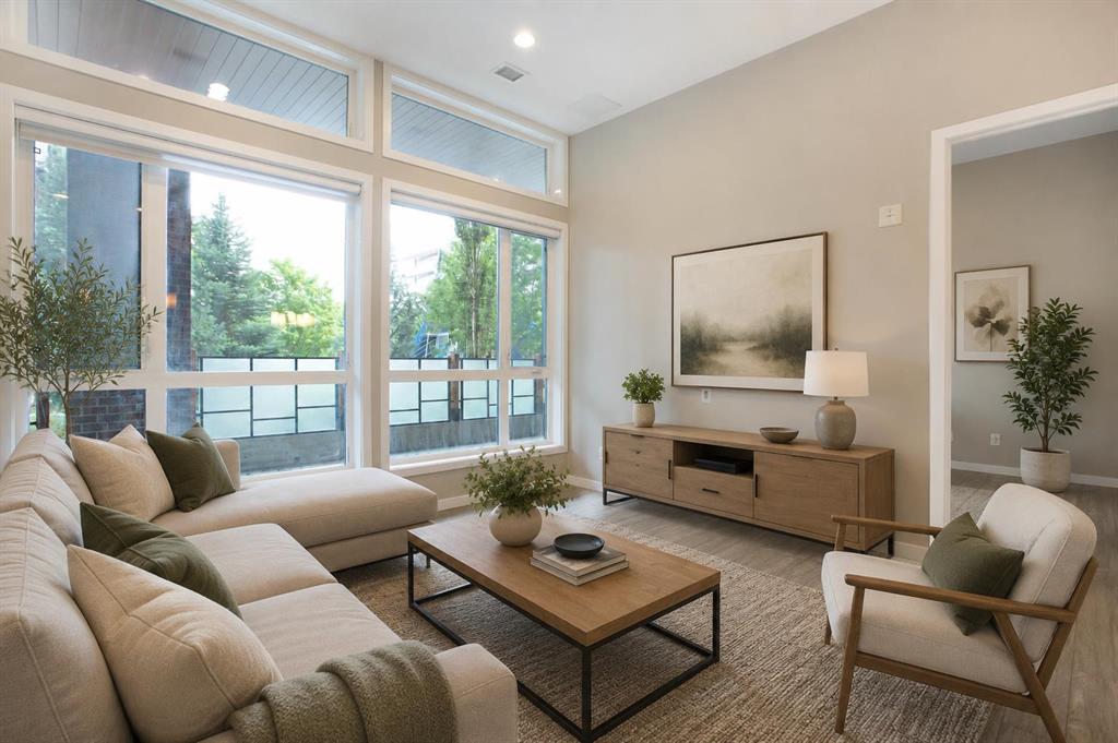 Picture of 124 Mahogany Centre SE, Calgary Real Estate Listing