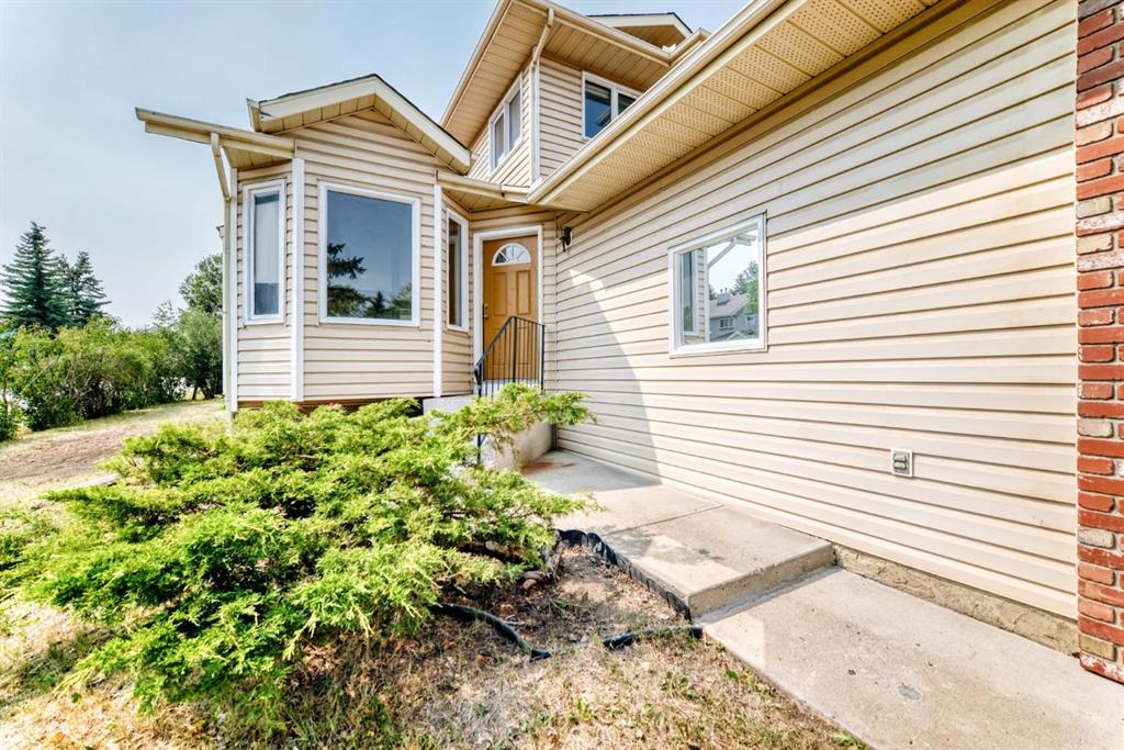 Picture of 434 Millrise Drive SW, Calgary Real Estate Listing