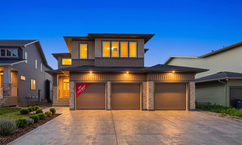 Picture of 265 Dawson Wharf Crescent E, Chestermere Real Estate Listing