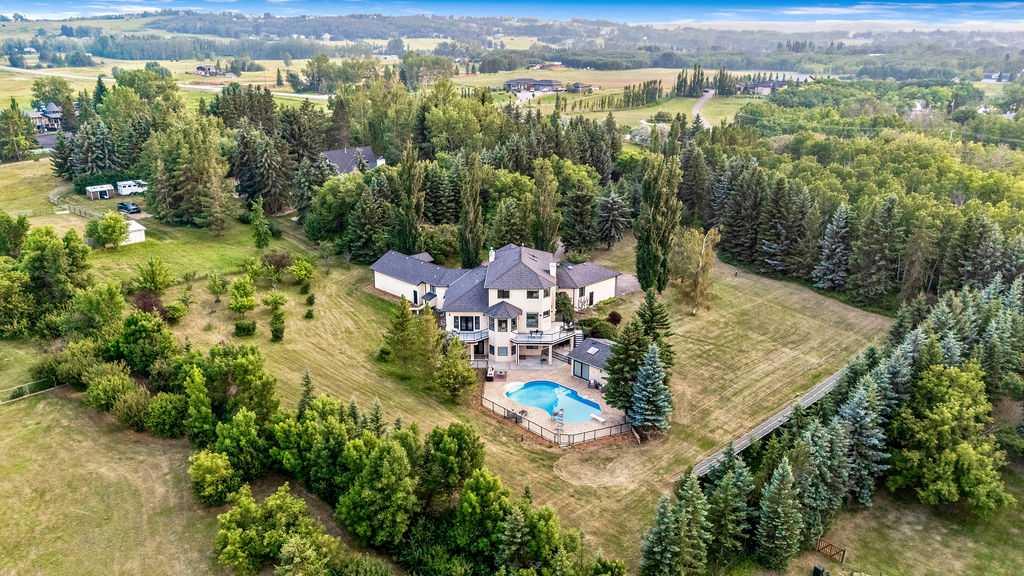 Picture of 242048 32 Street E, Rural Foothills County Real Estate Listing