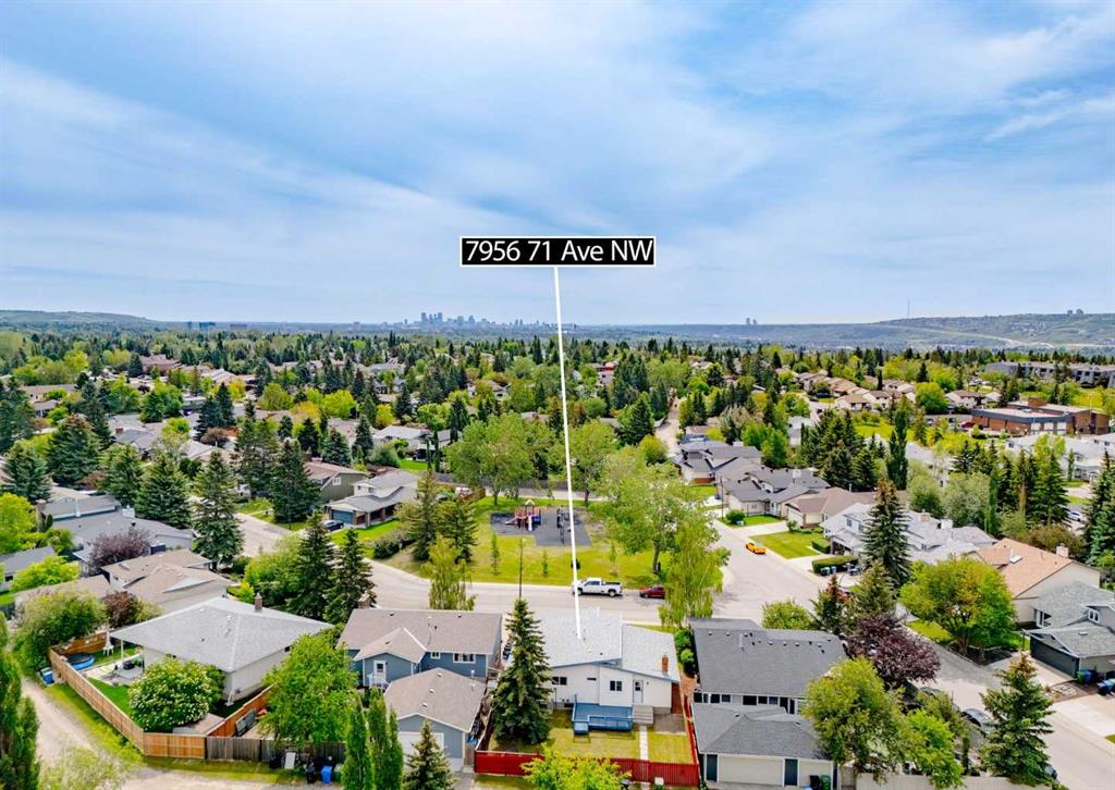 Picture of 7956 71 Avenue NW, Calgary Real Estate Listing