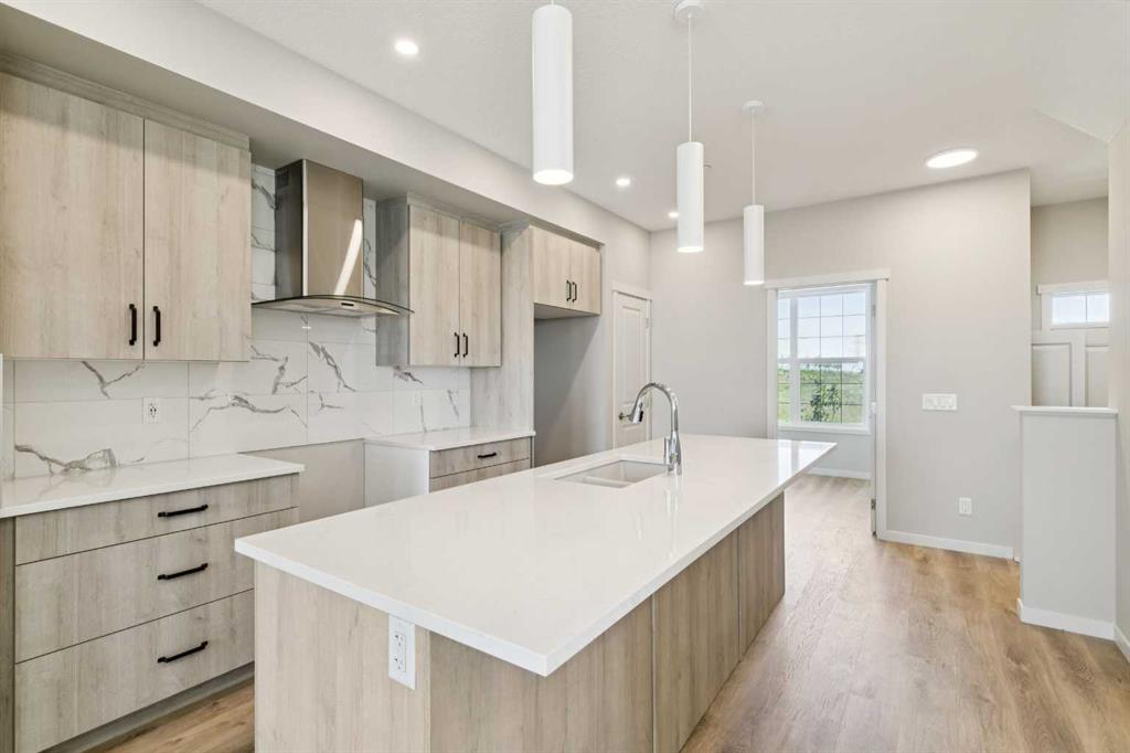 Picture of 29 Hotchkiss Road SE, Calgary Real Estate Listing