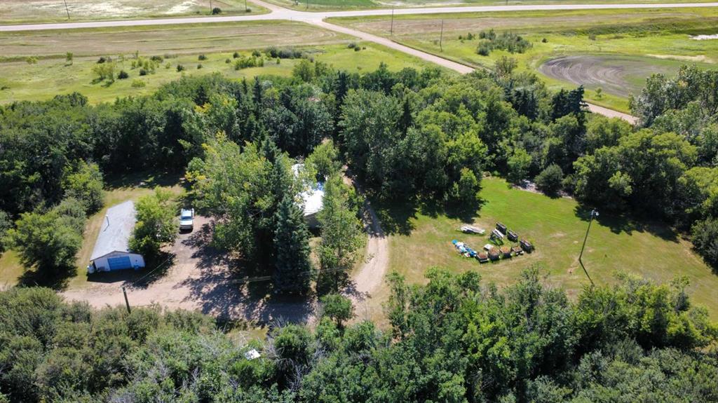 Picture of 08 RAILWAY Avenue , Rural Paintearth No. 18, County of Real Estate Listing