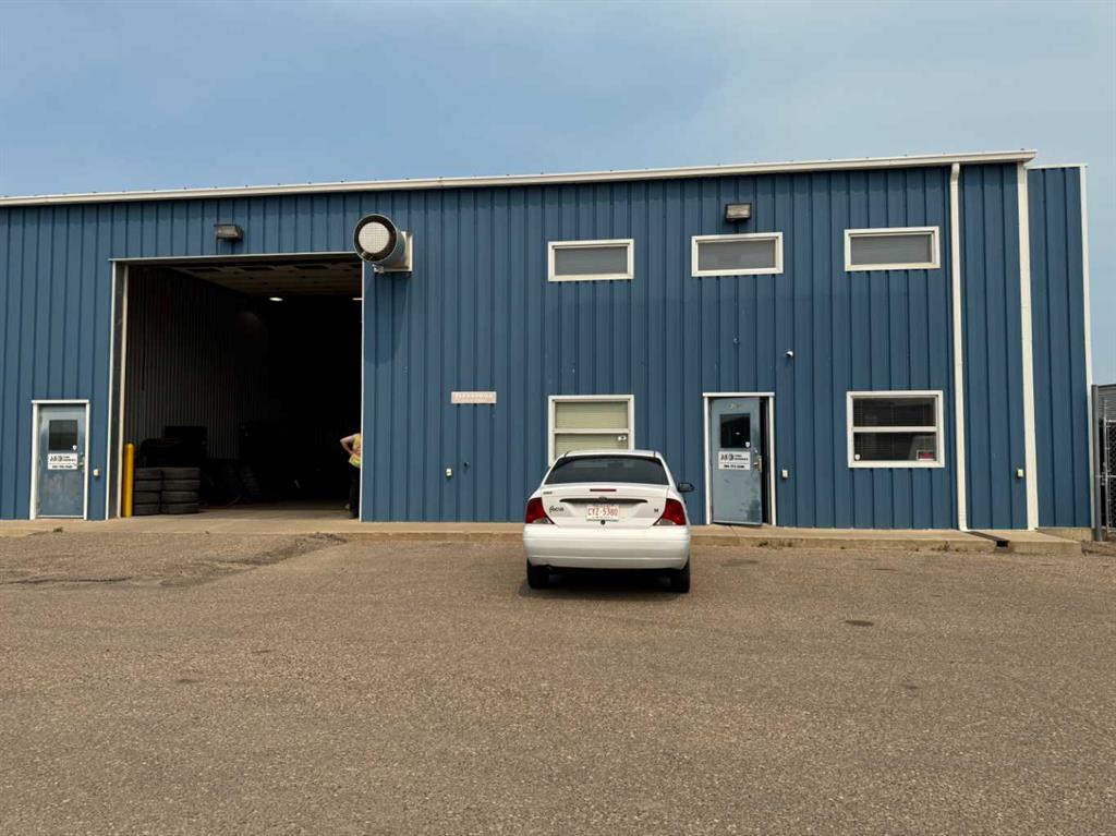 Picture of 38, 2269 2 Avenue , Dunmore Real Estate Listing