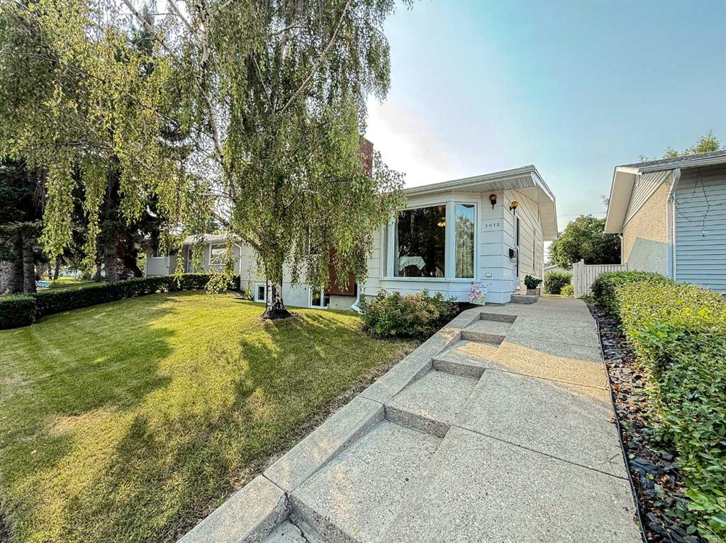 Picture of 5015 Marchand Crescent NE, Calgary Real Estate Listing