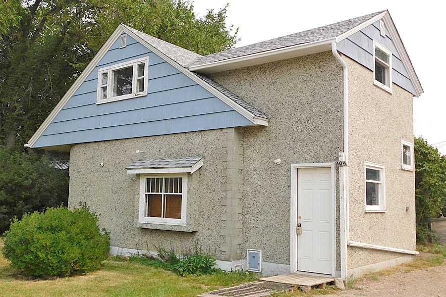 Picture of 309 45 Avenue W, Claresholm Real Estate Listing