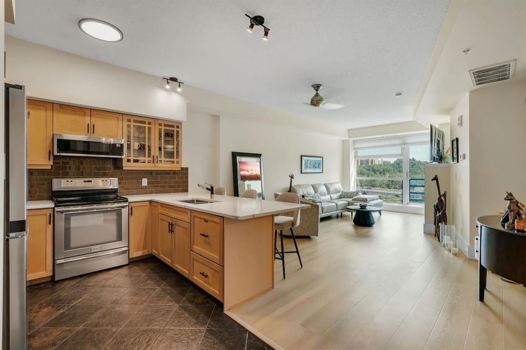 Picture of 604, 205 Riverfront Avenue SW, Calgary Real Estate Listing