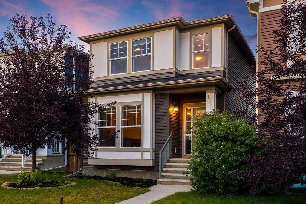 Picture of 132 Evansborough Way NW, Calgary Real Estate Listing