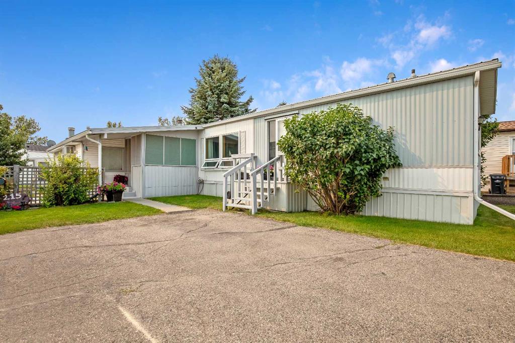 Picture of 215 Homestead Close , High River Real Estate Listing