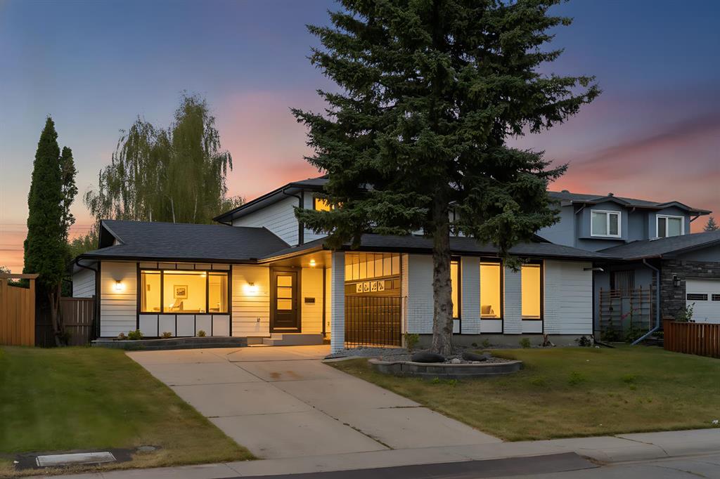 Picture of 816 Lake Ontario Drive SE, Calgary Real Estate Listing