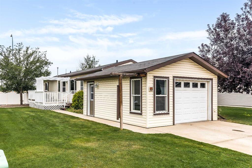 Picture of 48 Chartwell Place SE, Medicine Hat Real Estate Listing