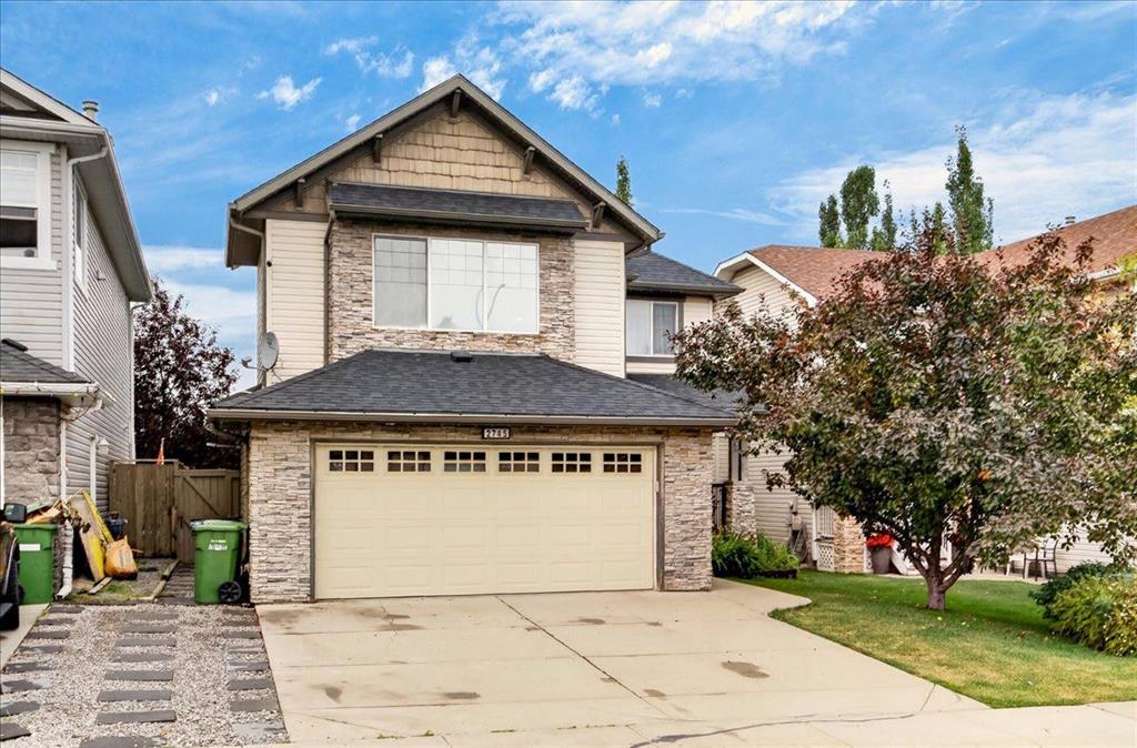 Picture of 2745 Coopers Manor SW, Airdrie Real Estate Listing