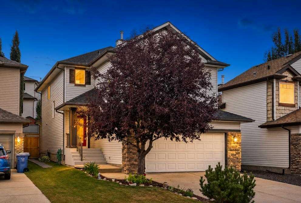 Picture of 121 Rockyspring Terrace NW, Calgary Real Estate Listing